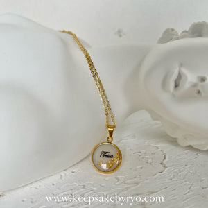 15MM CLASSIC ROUND BREASTMILK PENDANT WITH ACCENT FLAKES NECKLACE