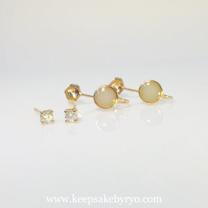 HEIRLOOM "MUMMY AND ME" EARRINGS SOLID GOLD WITH DIAMOND