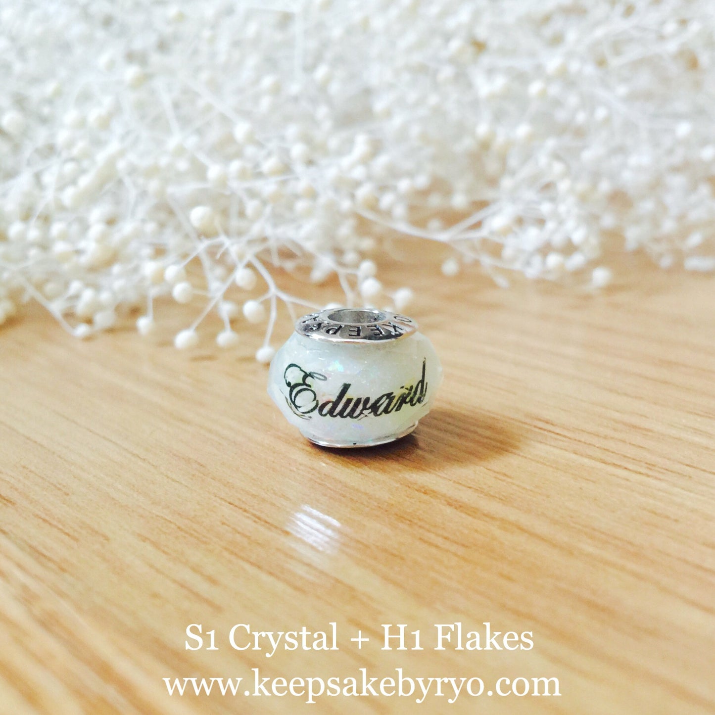 BREASTMILK EUROPEAN CHARM WITH HOLOGRAPHIC FLAKES AND SHIMMERS