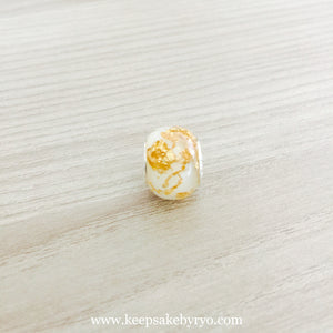 BREASTMILK EUROPEAN CHARM WITH PRECIOUS METAL FLAKES