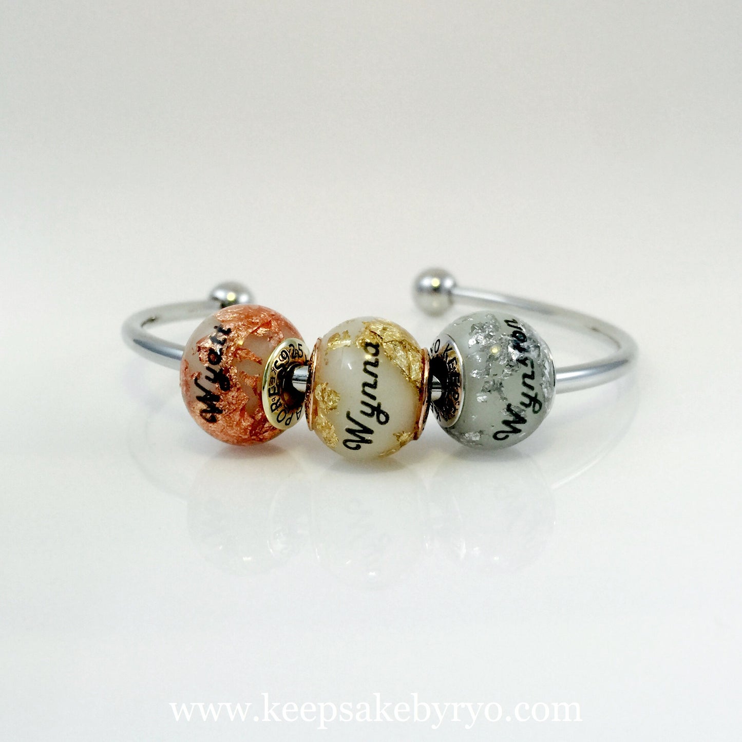 BREASTMILK EUROPEAN CHARM WITH PRECIOUS METAL FLAKES