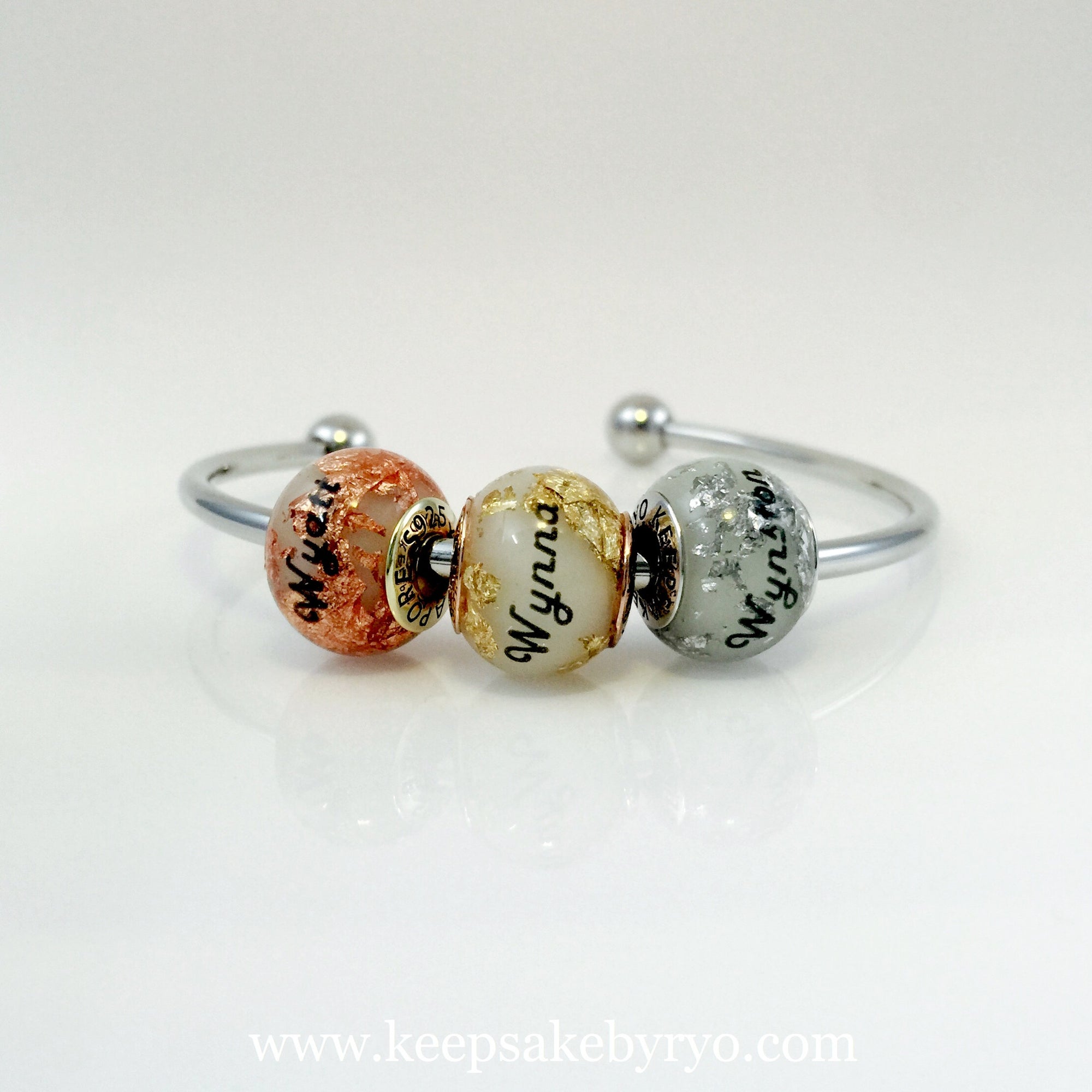 BREASTMILK EUROPEAN CHARM WITH PRECIOUS METAL FLAKES