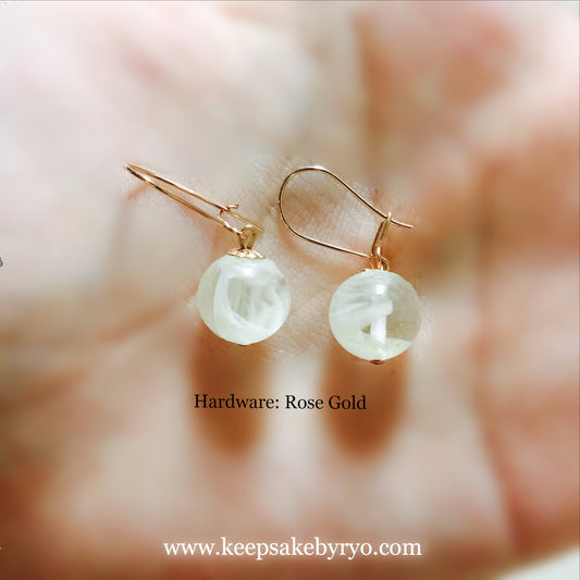 MILK SWIRL DANGLING EARRINGS