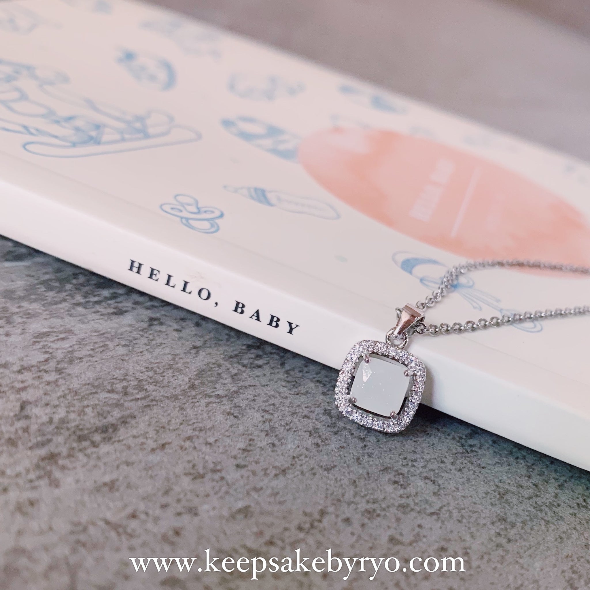Yara crystal necklace discount