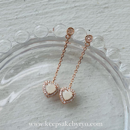 满月金 FULL MONTH GOLD & 百日金 100 DAYS GOLD: GEMMA PAVE HEART DANGLING EARRINGS WITH HEART SHAPED INCLUSION STONE
