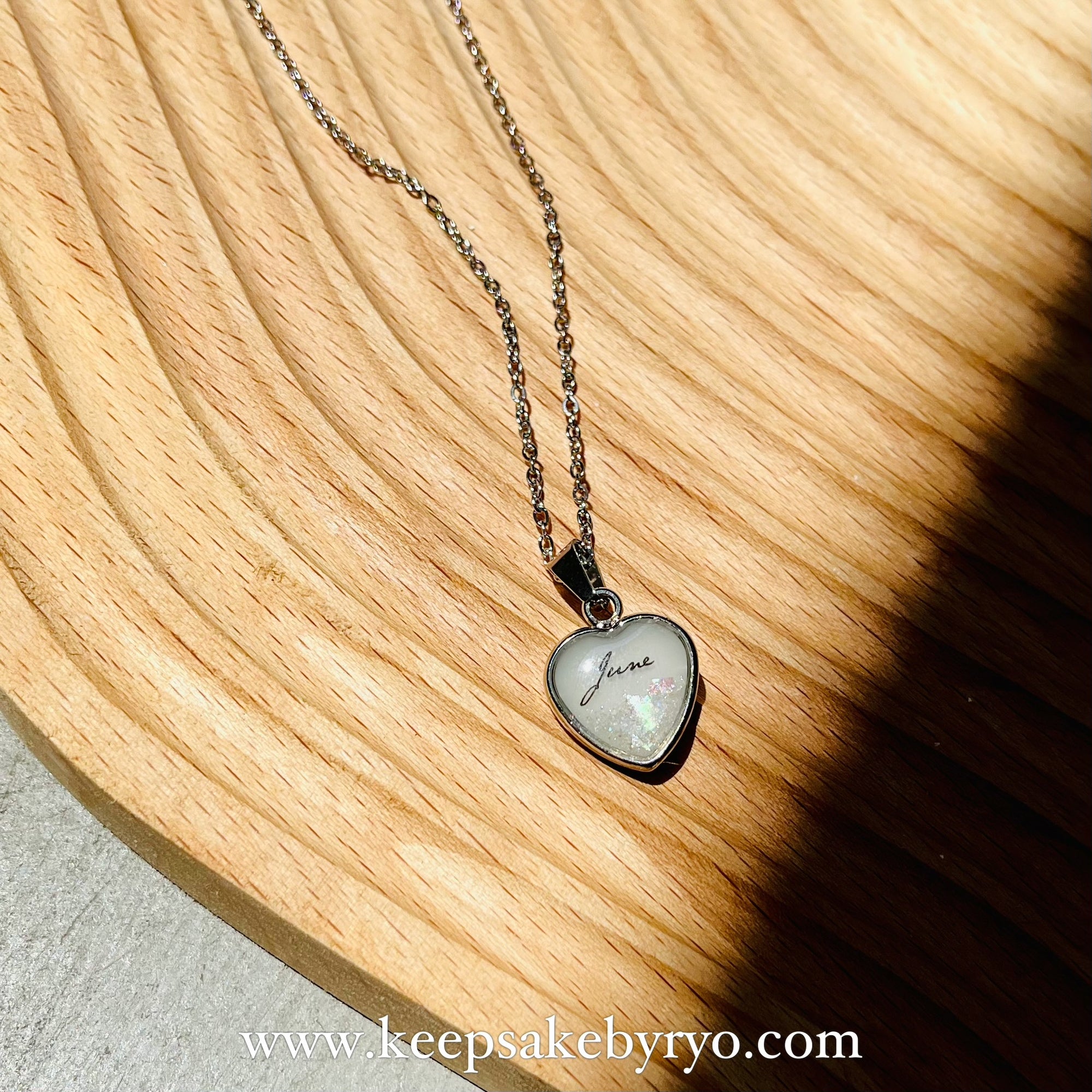 15MM CLASSIC HEART BREASTMILK PENDANT NECKLACE IN BIRTHSTONE COLOURS