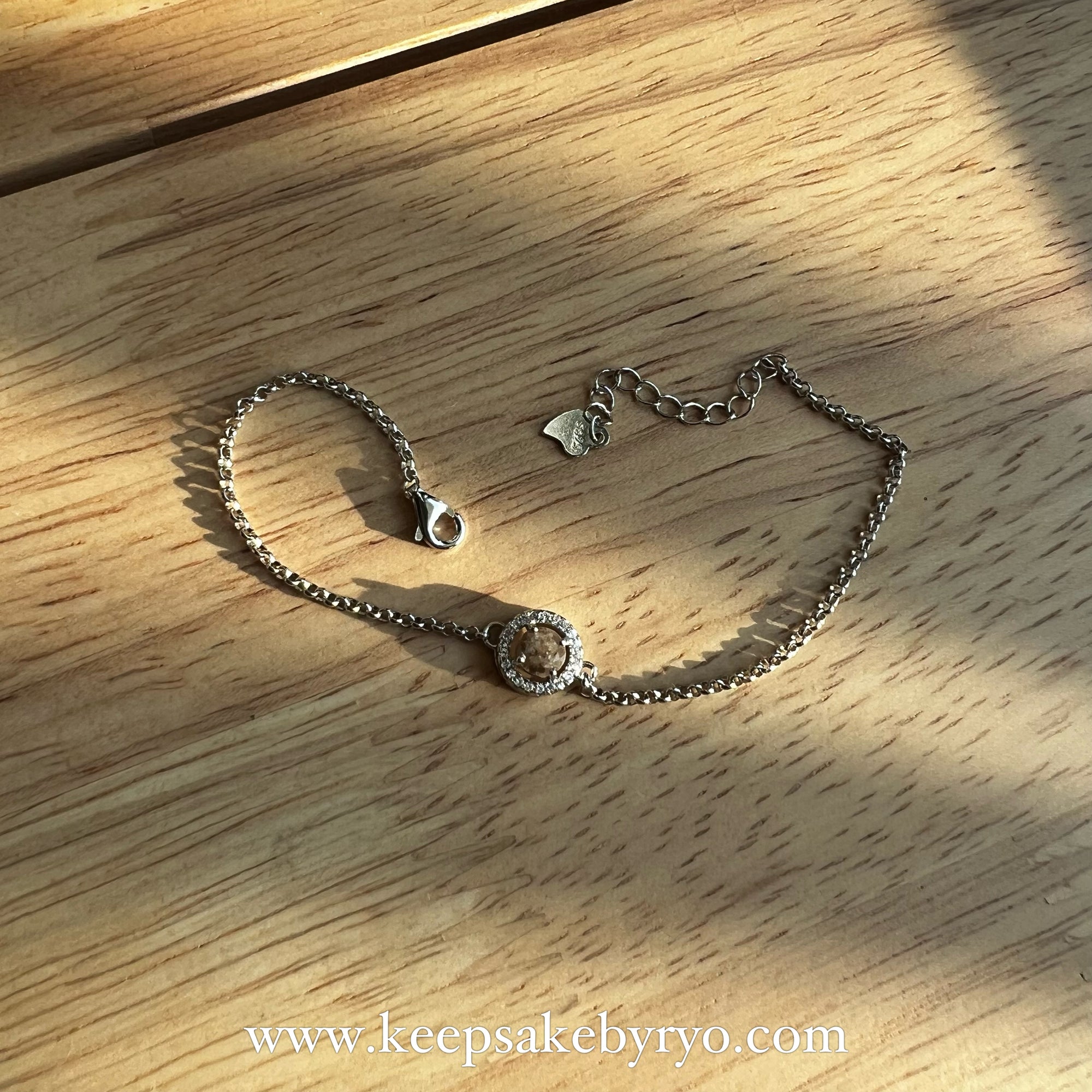 ASHES 925 SOLITAIRE: OLIVIA BRACELET WITH ROUND INCLUSION STONE