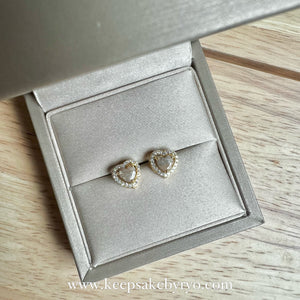 ASHES 925 SOLITAIRE: GEMMA STUD EARRINGS WITH HEART INCLUSION STONES