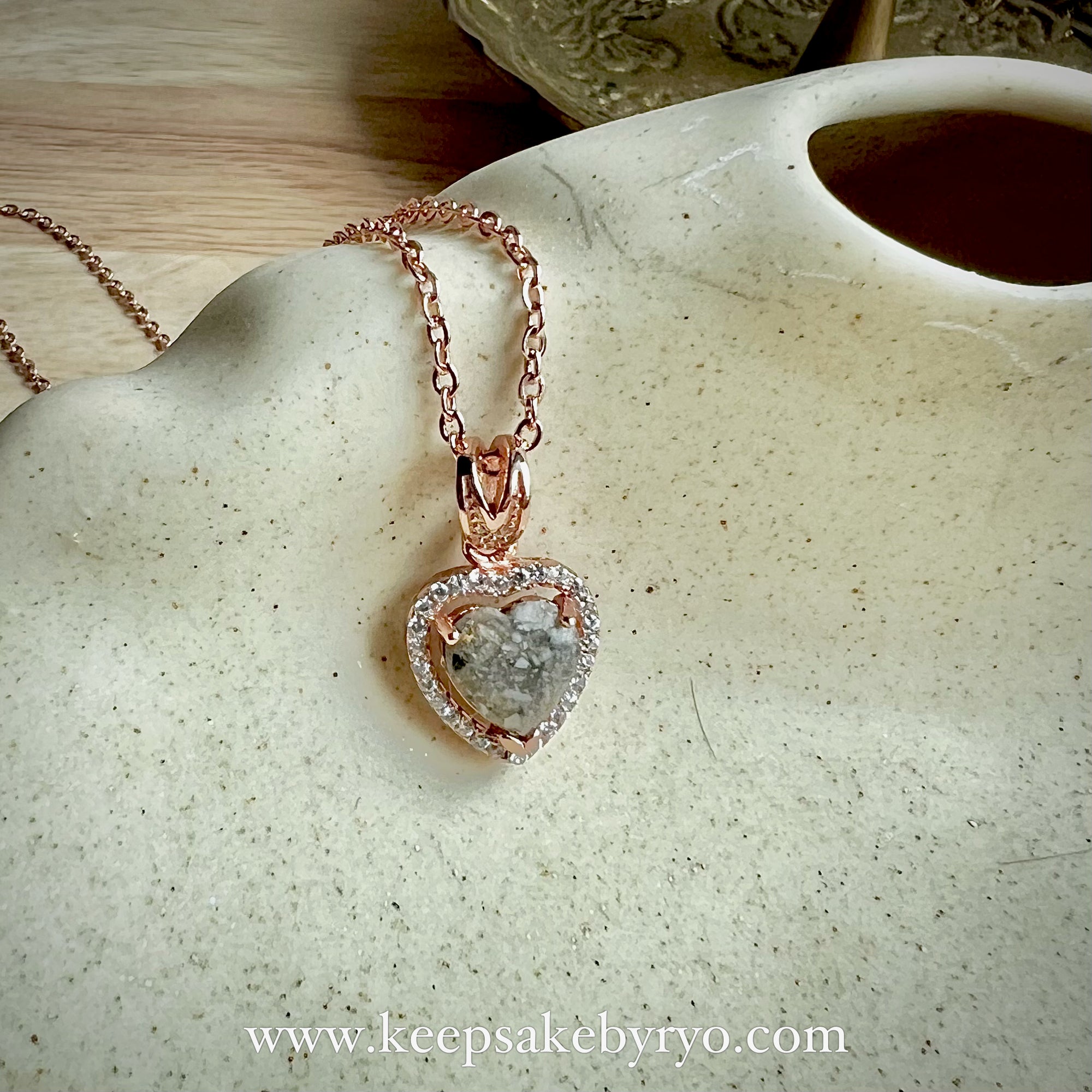 ASHES 925 SOLITAIRE: GEMMA PENDANT NECKLACE