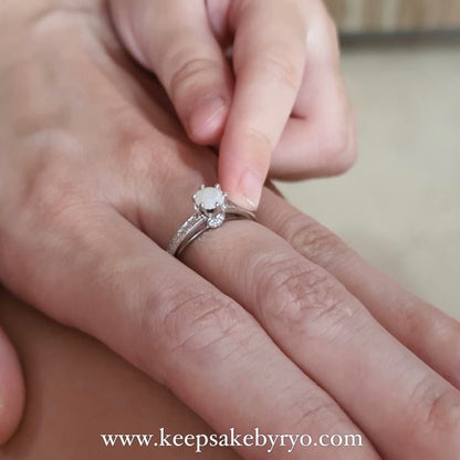 SOLITAIRE: ABIGAIL RING WITH ROUND INCLUSION STONE