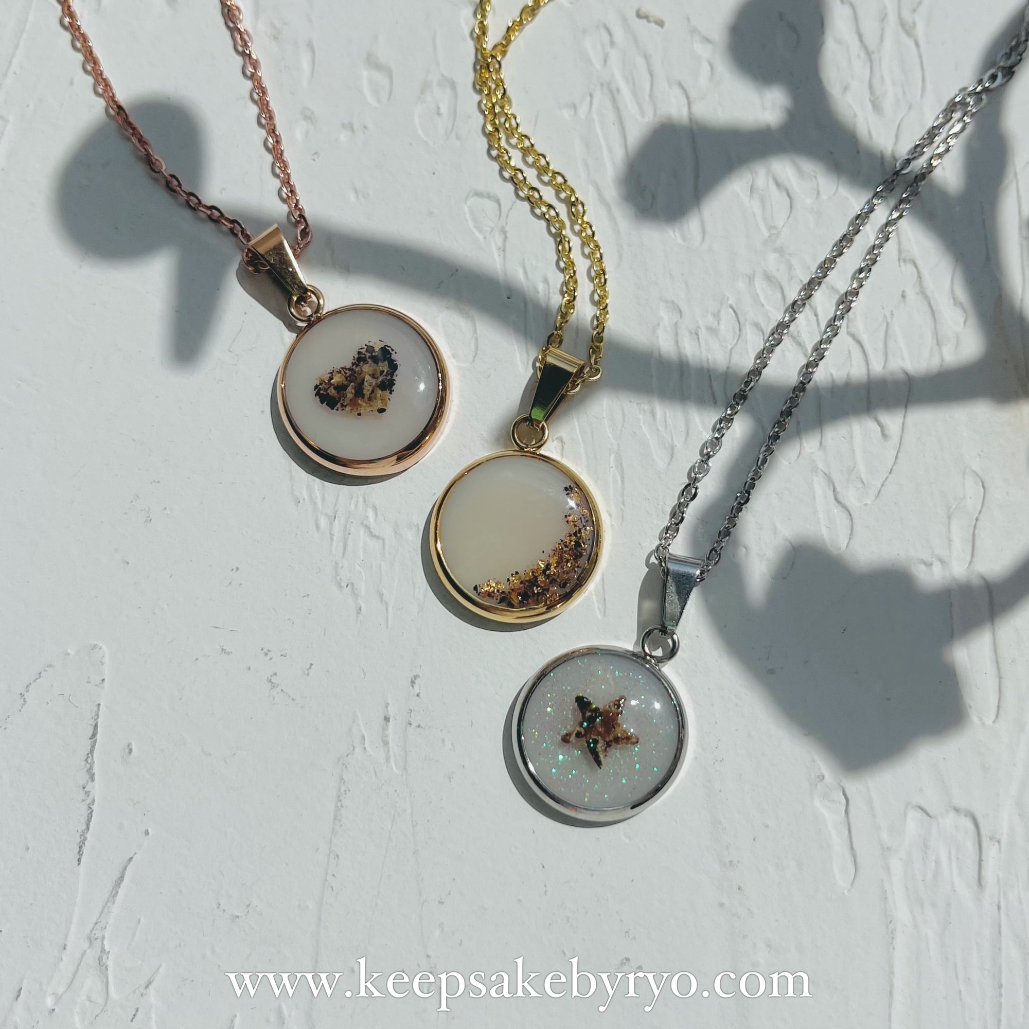 15MM CRESCENT CORD DUST PENDANT NECKLACE