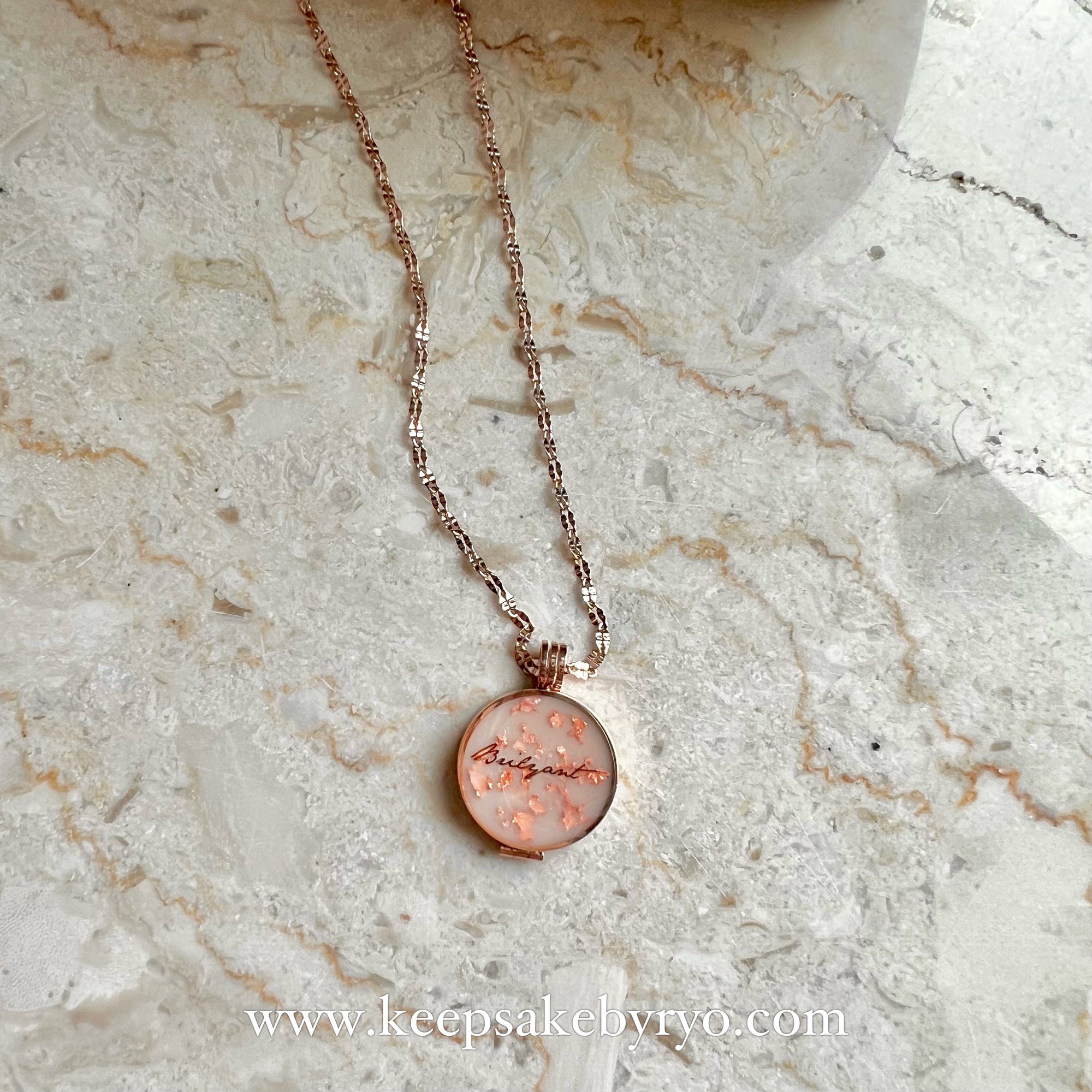 INCLUSION PHOTO LOCKET: BREASTMILK WITH DECORATIVE FLAKES