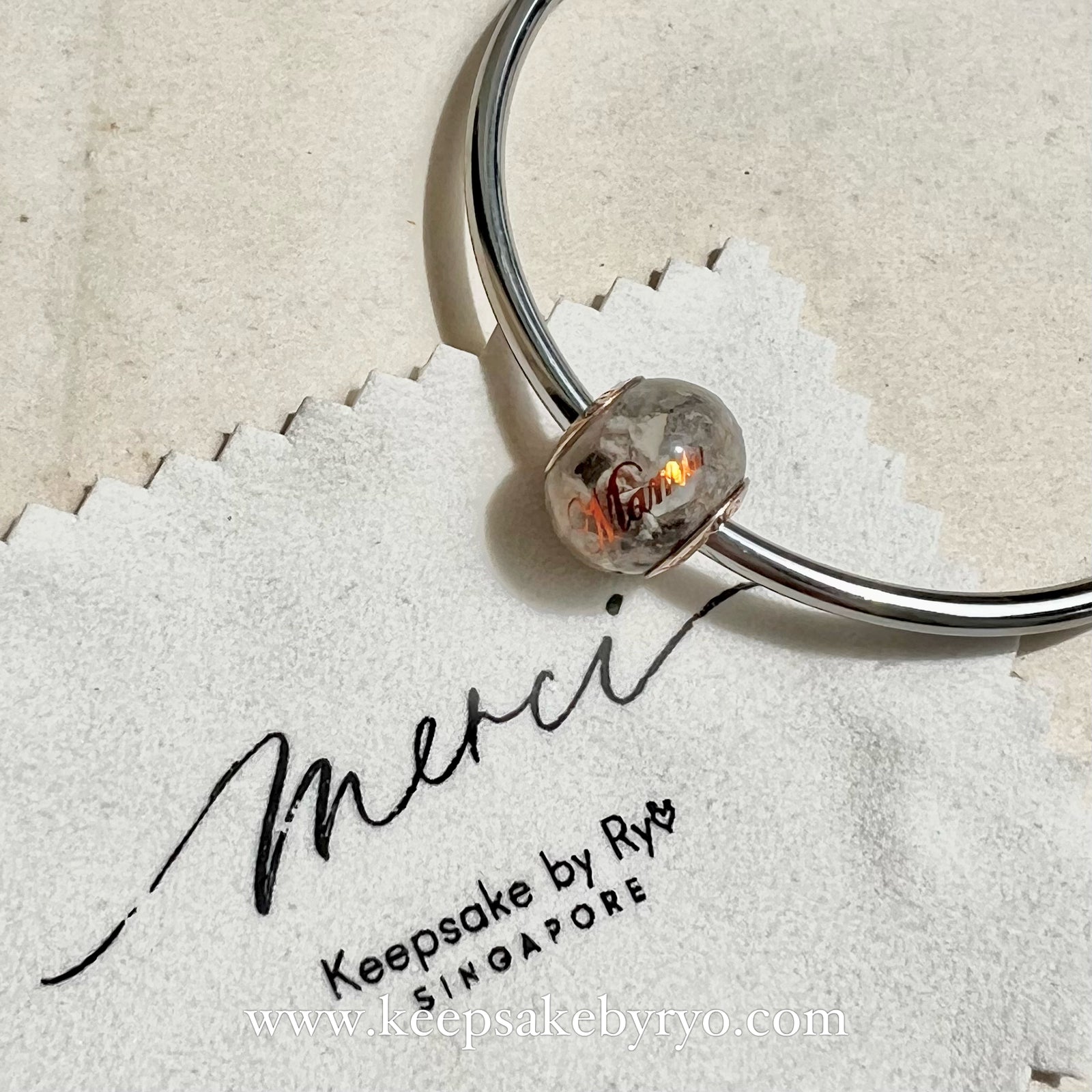 Keepsake charms for online ashes