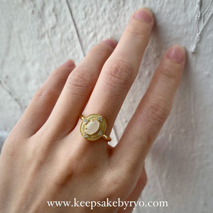 满月金 FULL MONTH GOLD & 百日金 100 DAYS GOLD: DAPHNE RING WITH OVAL INCLUSION STONE