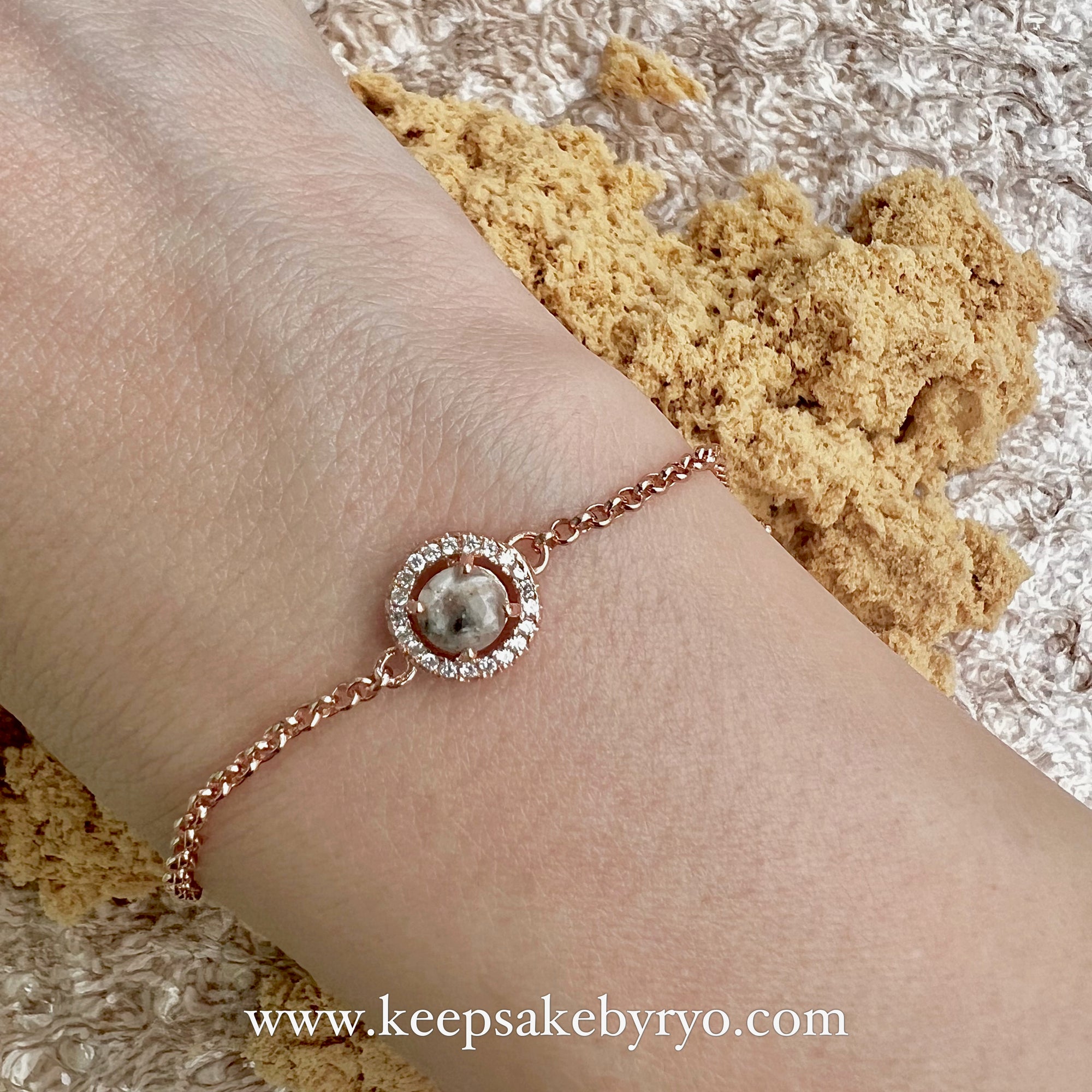 ASHES 925 SOLITAIRE: OLIVIA BRACELET WITH ROUND INCLUSION STONE
