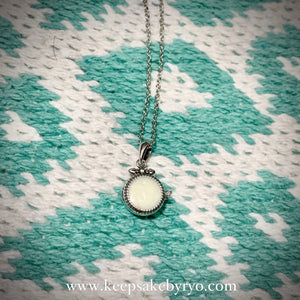 BRIANA DAINTY LOCKET NECKLACE