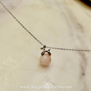 BALLOON DOG INCLUSION PEARL NECKLACE