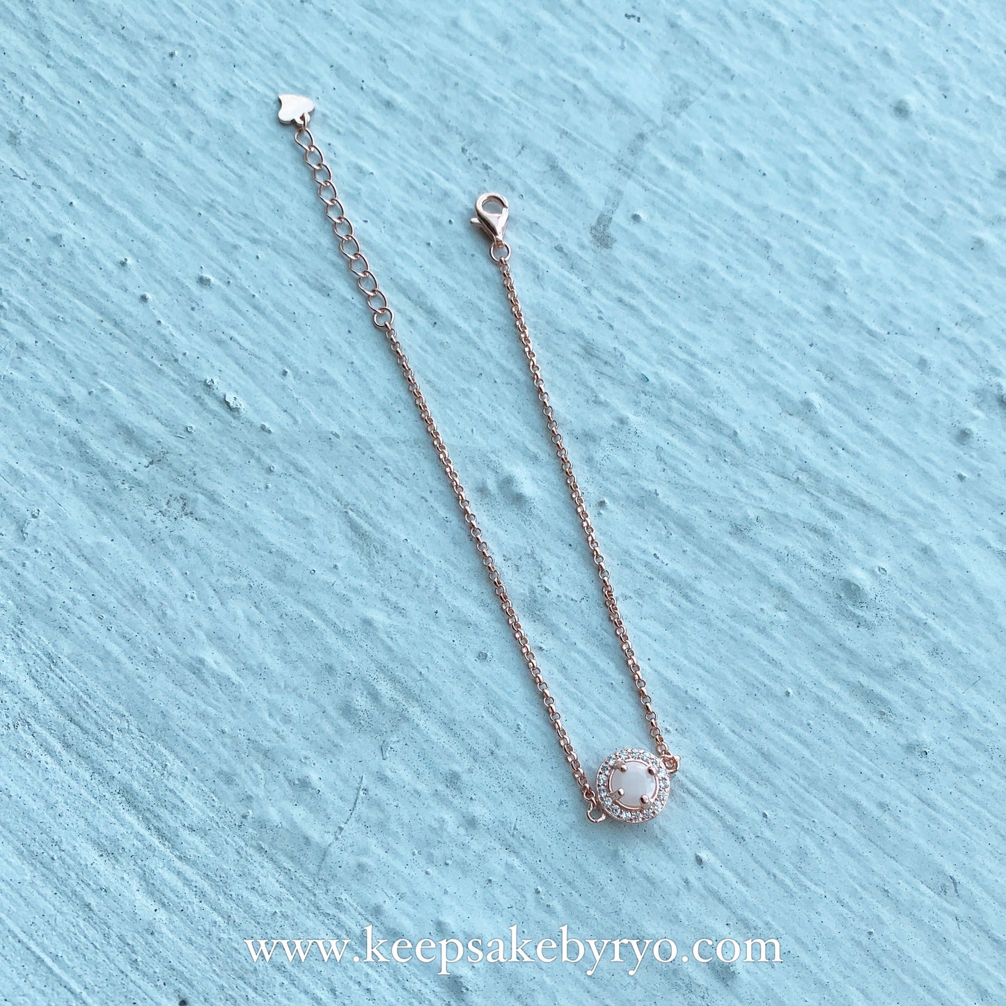 SOLITAIRE: OLIVIA BRACELET WITH ROUND INCLUSION STONE